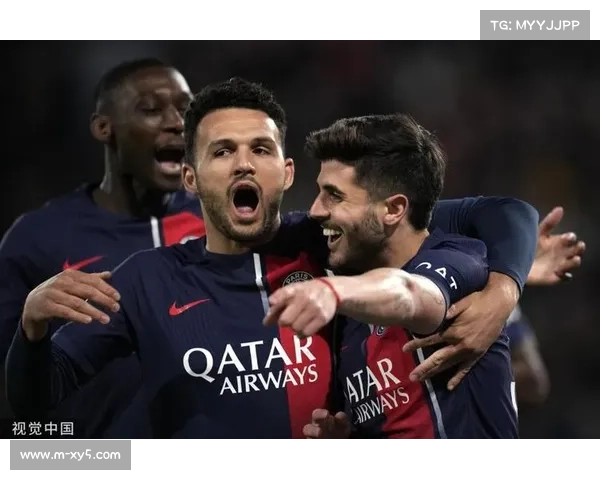 巴黎圣日耳曼领跑积分榜，朗斯紧随其后